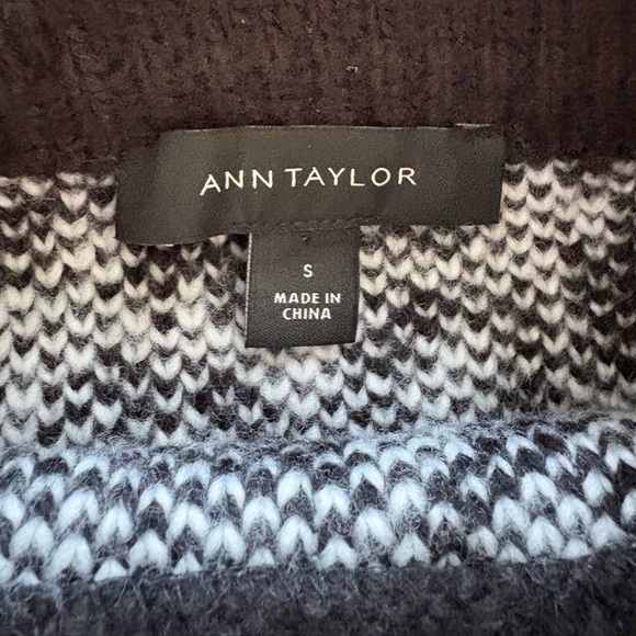 Ann Taylor Monochrome Cheetah Knit Mock Neck Sweater - Picture 6 of 8